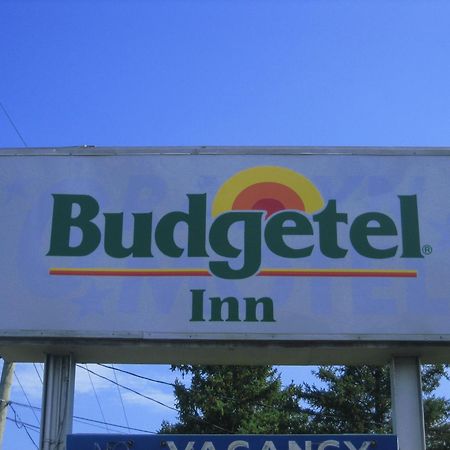 Budgetel Inn Glens Falls-Lake George-Saratoga Exteriör bild