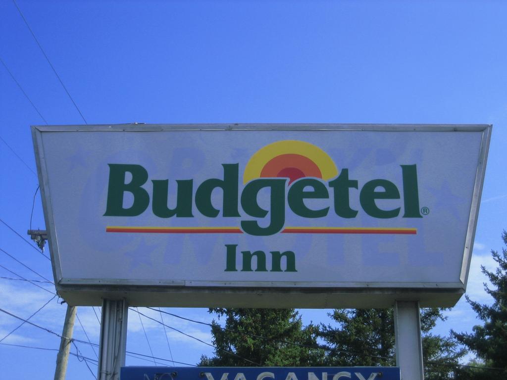 Budgetel Inn Glens Falls-Lake George-Saratoga Exteriör bild