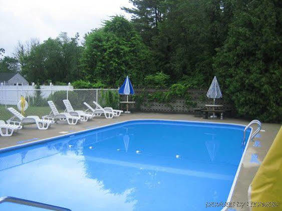 Blue Sky Inn Glens Falls-Saratoga-Lake George Exteriör bild