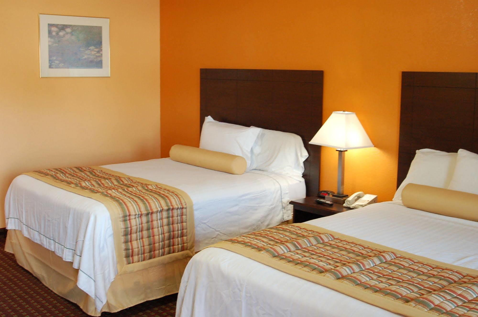 Blue Sky Inn Glens Falls-Saratoga-Lake George Exteriör bild